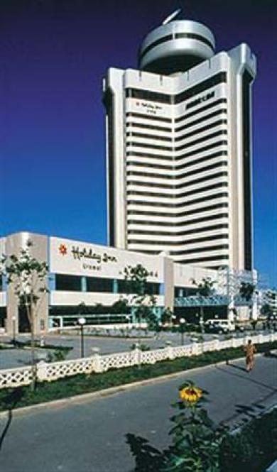 Отель Xinjiang Grand Урумчи Экстерьер фото